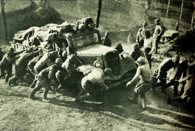 1939年日寇空袭宝鸡城，300抗日新兵一次全部被炸死